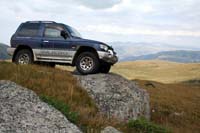 GELÄNDEWAGEN MITSUBISHI PADJERO