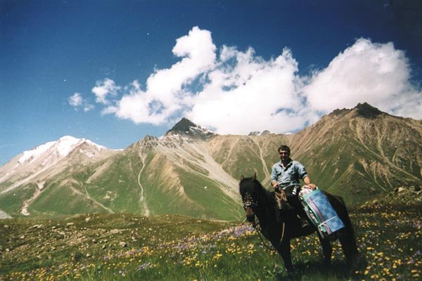 Horseback Riding. Photo 3