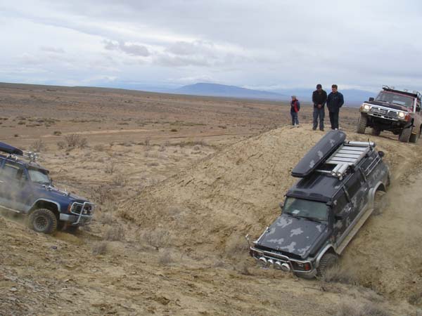 offroad in die Bergen Almaty Regions. Foto 2